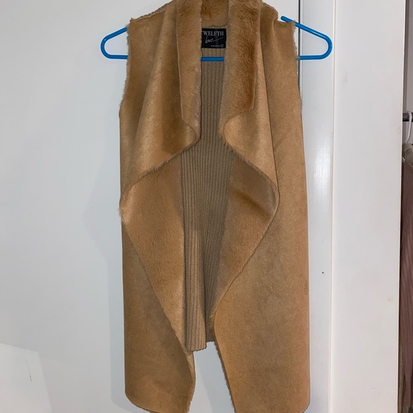Suede fur vest - Picture 2 of 4